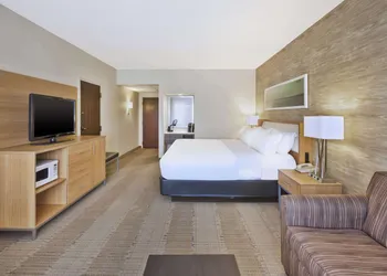 DoubleTree by Hilton Rapid City Downtown Convention Center hotel thumbnail 4