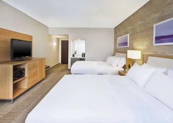 DoubleTree by Hilton Rapid City Downtown Convention Center hotel thumbnail 6