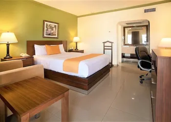 Quality Inn Ciudad Obregon hotel thumbnail 7