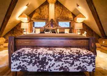 Coyote Bluff Estate hotel thumbnail 4