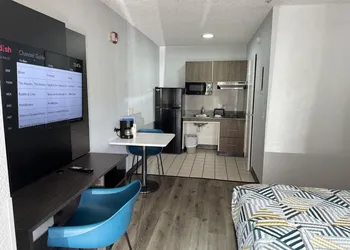 Studio 6 Extended Stay - West Palm Beach, FL hotel thumbnail 7
