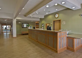 Coshocton Village Inn and Suites hotel thumbnail 3
