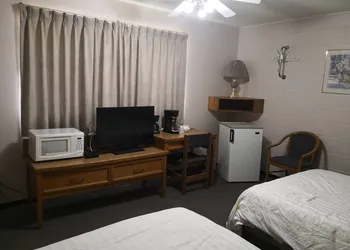 Rainbow Motor Inn hotel thumbnail 5