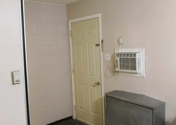 Rainbow Motor Inn hotel thumbnail 8