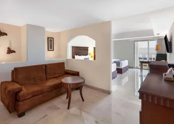 Ramada Plaza by Wyndham Veracruz Boca del Rio hotel thumbnail 7