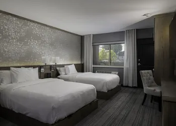 voco Niagara Falls - The Cadence by IHG hotel thumbnail 4