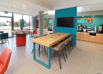 avid hotel Fresnillo by IHG hotel thumbnail 3