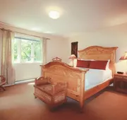 Spinnakers Brewpub & Guesthouses hotel detail image 5