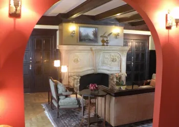 Jackson Court hotel thumbnail 2