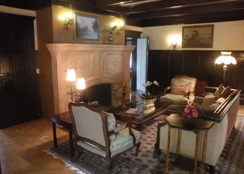 Jackson Court hotel thumbnail 3