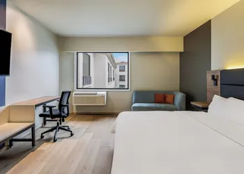 Fiesta Inn Monterrey La Fe hotel thumbnail 4