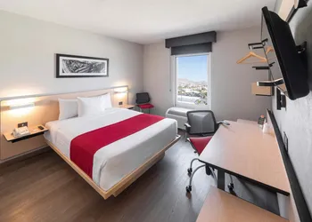 City Express by Marriott Chihuahua hotel thumbnail 5