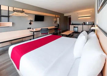 City Express by Marriott Chihuahua hotel thumbnail 7