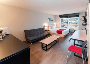 City Express by Marriott Chihuahua hotel thumbnail 8