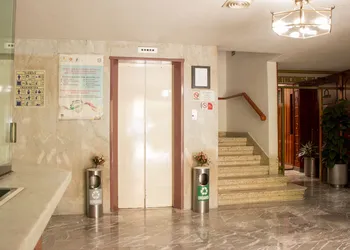 Hotel El Estadio hotel thumbnail 3