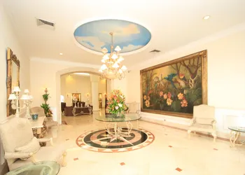 Gran Hotel Diligencias hotel thumbnail 5