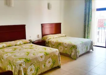 Caracol Plaza hotel thumbnail 8