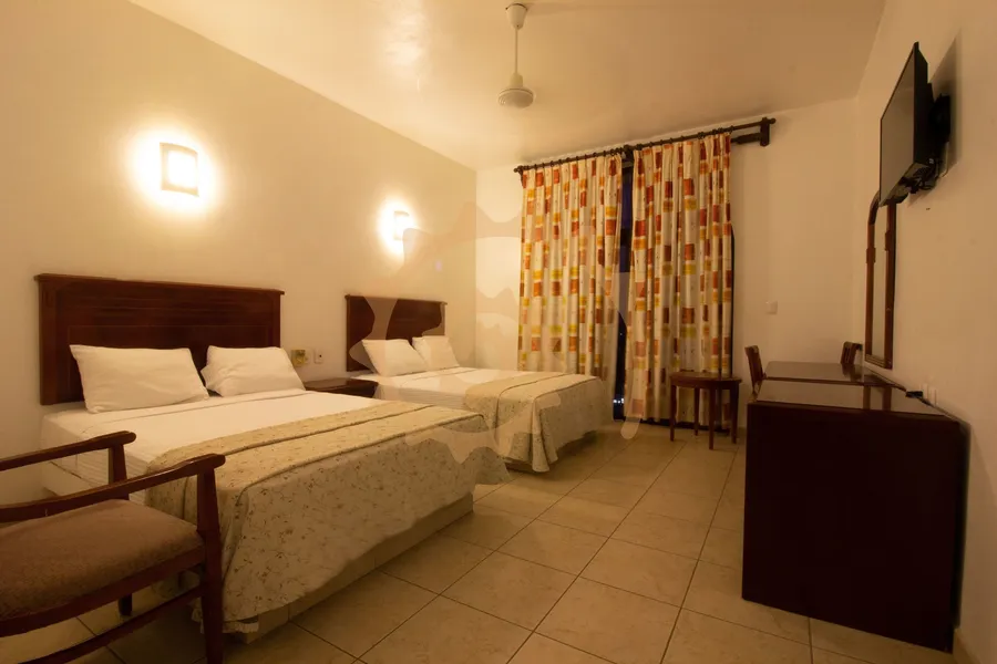 Caracol Plaza hotel detail image 2