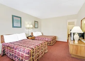 Capt. John Smith Inn hotel thumbnail 8