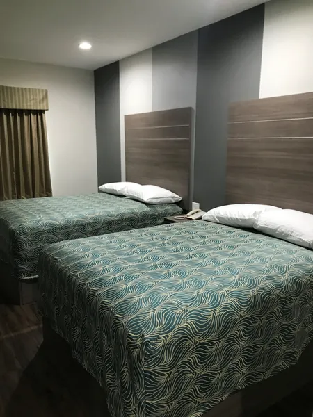 Grand Villa Inn & Suites - Humble hotel detail image 6