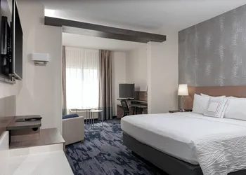 Fairfield Inn & Suites by Marriott Charlotte Pineville hotel thumbnail 6