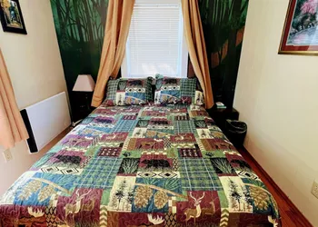 Eden Village Motel & Cottages hotel thumbnail 4