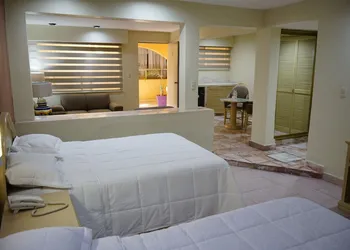 Hotel Posada del Sol Inn hotel thumbnail 3