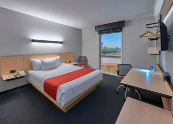 City Express by Marriott Irapuato Norte hotel thumbnail 6