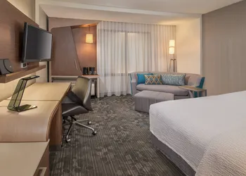 Courtyard by Marriott Charlotte Steele Creek hotel thumbnail 4