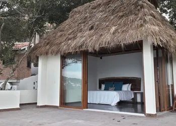 Ysuri Sayulita - Beachfront Hotel hotel thumbnail 2