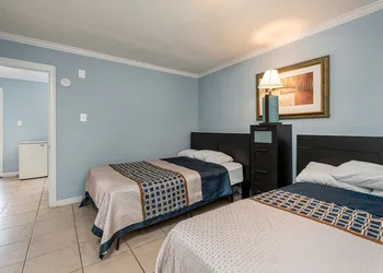 Boardwalk Hotel Charlee & Beach House Rentals hotel thumbnail 7