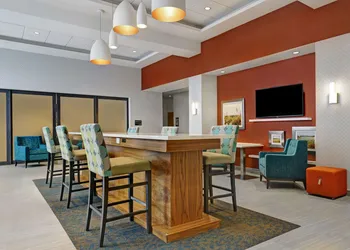Hampton Inn & Suites by Hilton Belleville hotel thumbnail 2
