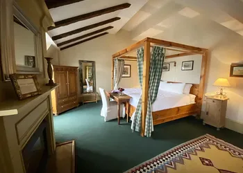 The Red Lion Inn Resort 1704 hotel thumbnail 8