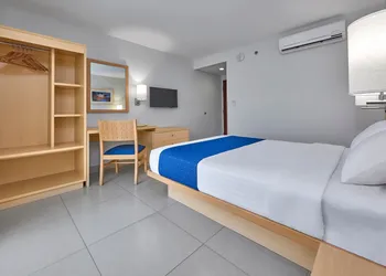 City Express by Marriott Minatitlan hotel thumbnail 8