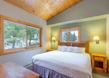 Eagle Ridge Resort at Lutsen Mountains hotel thumbnail 2