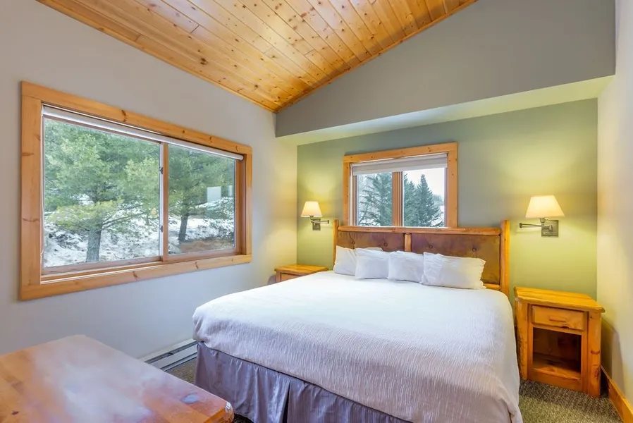 Eagle Ridge Resort at Lutsen Mountains hotel detail image 2