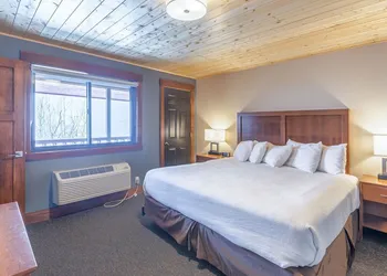 Eagle Ridge Resort at Lutsen Mountains hotel thumbnail 3