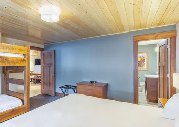 Eagle Ridge Resort at Lutsen Mountains hotel thumbnail 4