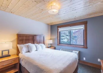 Eagle Ridge Resort at Lutsen Mountains hotel thumbnail 5