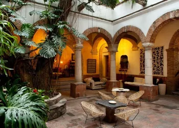 Hotel Los Arcos hotel thumbnail 3