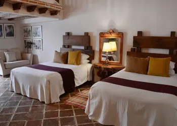 Hotel Los Arcos hotel thumbnail 6