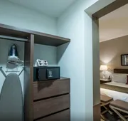 Square Small Luxury Hotel - Nuevo Consulado hotel detail image 5