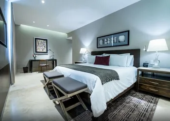 Square Small Luxury Hotel - Nuevo Consulado hotel thumbnail 6