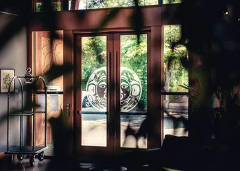 Brentwood Bay Resort hotel thumbnail 2