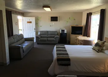 The Riverside Ranch RV Park, Motel & Campground hotel thumbnail 6