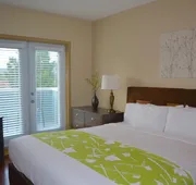 Sunset Resorts Canmore and Spa hotel detail image 4