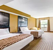 Red Maple inn and suites hotel detail image 4