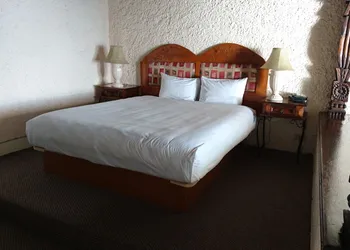Las Rocas Resort And Spa hotel thumbnail 5