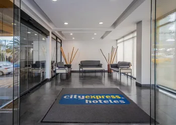 City Express by Marriott Oaxaca hotel thumbnail 2