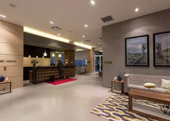 Hampton Inn by Hilton Hermosillo hotel thumbnail 6